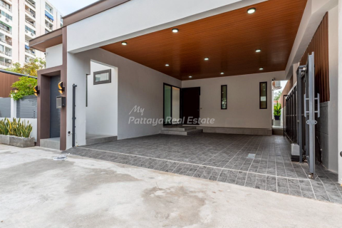 Дом в Банг Ламунге, Таиланд с 3 спальнями  № 146543 - фото 1