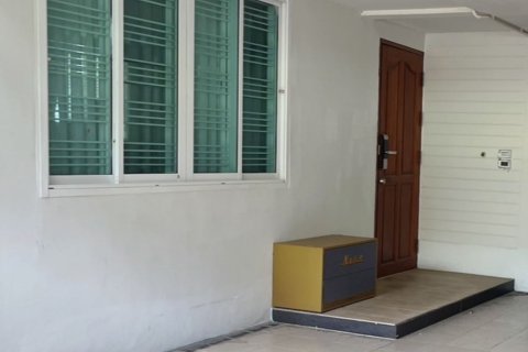 Maison à Chatuchak, Bangkok, Thaïlande 3 chambres № 142284 - photo 17