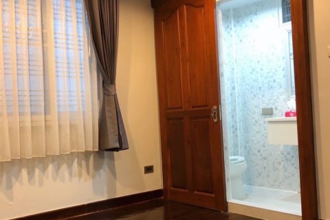 Maison à Chatuchak, Bangkok, Thaïlande 3 chambres № 142284 - photo 5