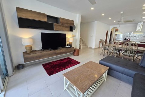 Duplex in Kathu, Thailand 4 bedrooms № 158655 - photo 16