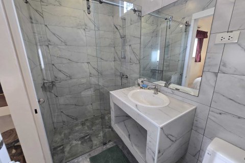 Duplex in Kathu, Thailand 4 bedrooms № 158655 - photo 15