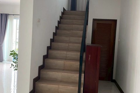 Maison à San Sai, Thaïlande 4 chambres № 158654 - photo 8