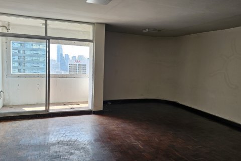 Condo à Bang Rak, Bangkok, Thaïlande, 3 chambres № 201071 - photo 2