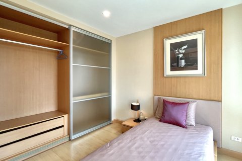 Condo à Watthana, Bangkok, Thaïlande, 2 chambres № 201065 - photo 15