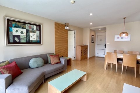 Condo à Watthana, Bangkok, Thaïlande, 2 chambres № 201065 - photo 9