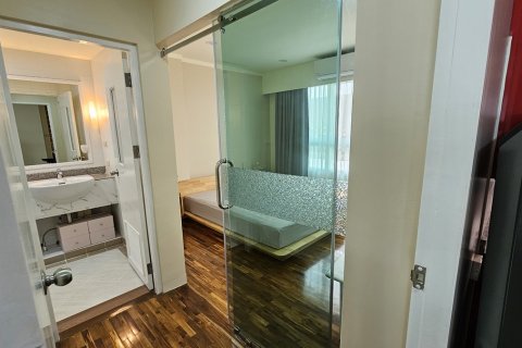 Condo à Watthana, Bangkok, Thaïlande, 2 chambres № 201070 - photo 12