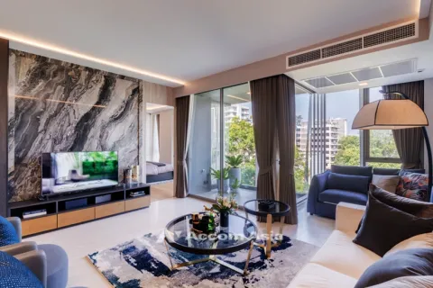 Condo in Watthana, Bangkok, Thailand, 3 bedrooms  № 214473
