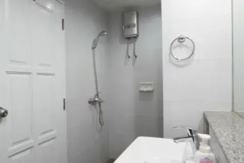 Condo in Yan Nawa, Bangkok, Thailand, 2 bedrooms № 214472 - photo 9