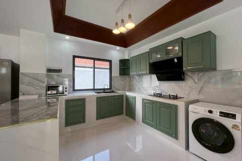 Вилла в Паттайе, Таиланд с 4 спальнями  № 170613 - фото 11