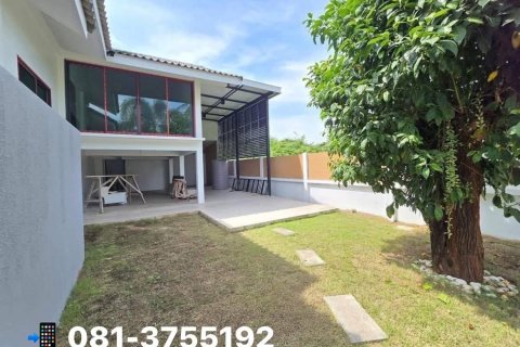 House in Surat Thani, Thailand 3 bedrooms № 170610 - photo 13