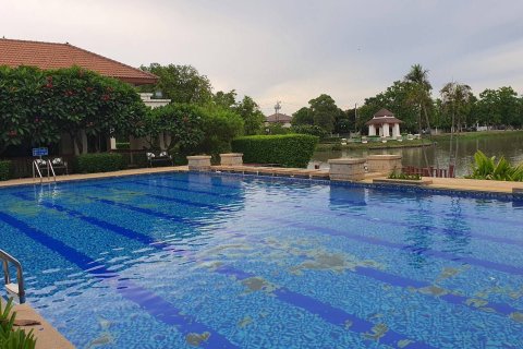 Maison à Ban Lam Luk Ka, Thaïlande 3 chambres № 150194 - photo 9