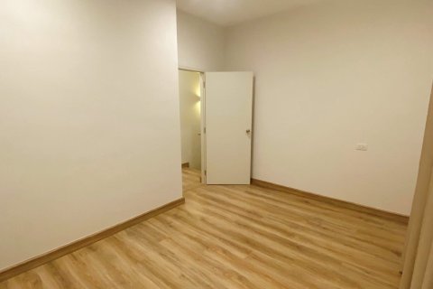 Таунхаус в Сай Мае, Бангкок, Таиланд с 2 спальнями № 154748 - фото 6