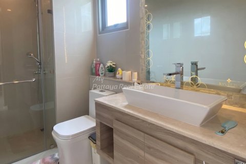 Condo in Pattaya, Thailand, 2 bedrooms № 180304 - photo 10