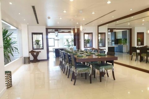 Пентхаус в Ваттхане, Бангкок, Таиланд с 5 спальнями  № 133767 - фото 2