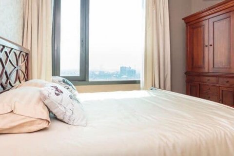 Condo à Khlong Toei, Bangkok, Thaïlande, 3 chambres № 133770 - photo 2