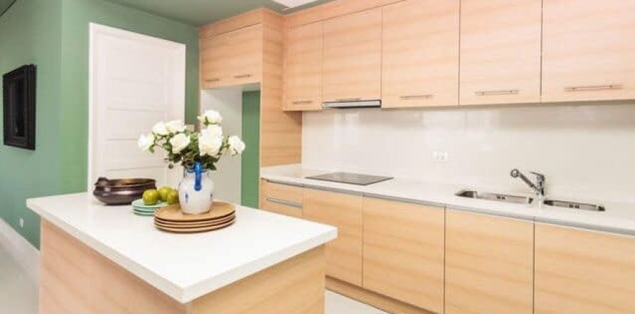 Condo à Khlong Toei, Bangkok, Thaïlande, 3 chambres № 133770