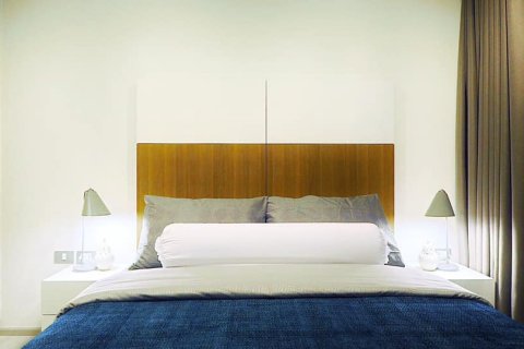 Condo in Bangkok, Thailand, 2 bedrooms  № 133768 - photo 14