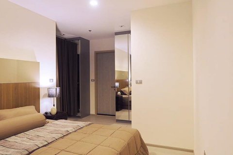 Condo in Bangkok, Thailand, 2 bedrooms  № 133768 - photo 9