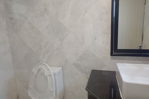 Villa in Hang Dong, Thailand 5 bedrooms № 159317 - photo 16