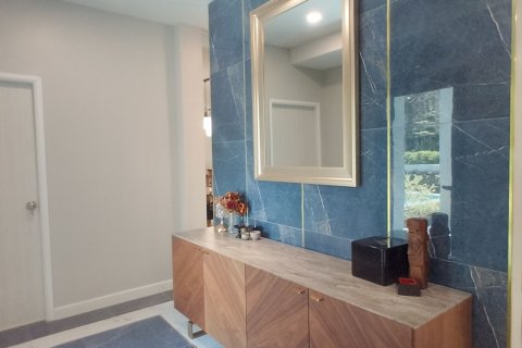 Villa in Hang Dong, Thailand 5 bedrooms № 159317 - photo 27