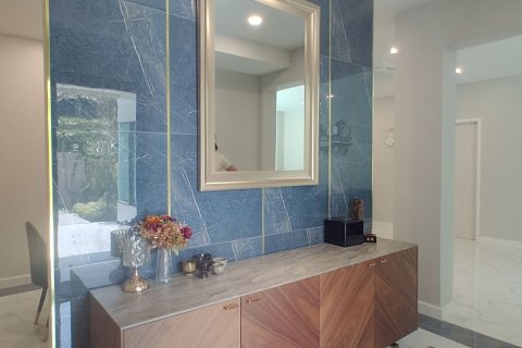 Villa in Hang Dong, Thailand 5 bedrooms № 159317 - photo 7