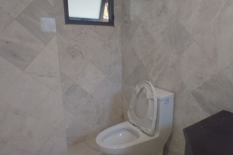 Villa in Hang Dong, Thailand 5 bedrooms № 159317 - photo 15