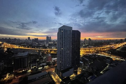 Studio in the Condo in Bang Na, Bangkok, Thailand № 159318 - photo 9