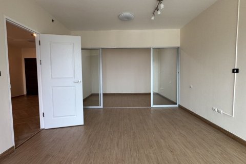 Studio dans le Condo à Huai Khwang, Bangkok, Thaïlande  № 159321 - photo 5