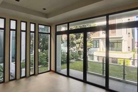 Duplex in Khan Na Yao, Bangkok, Thailand 5 bedrooms № 154654 - photo 16