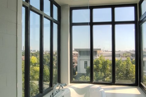 Duplex in Khan Na Yao, Bangkok, Thailand 5 bedrooms № 154654 - photo 8