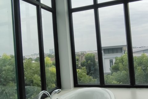 Duplex in Khan Na Yao, Bangkok, Thailand 5 bedrooms № 154654 - photo 1