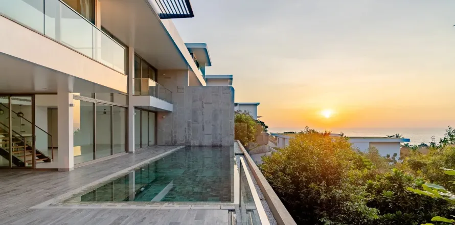 Penthouse in Phuket, Thailand 4 bedrooms № 154655
