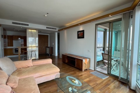 Condo in Khlong Toei, Bangkok, Thailand, 1 bedroom  № 200904 - photo 2