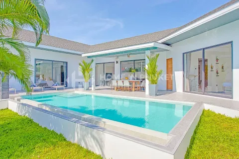 House on Nai Harn Beach, Thailand 4 bedrooms № 209516 - photo 2