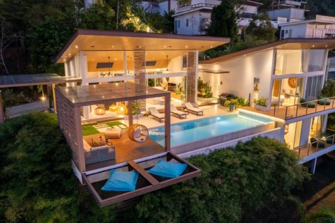 Maison à Ko Samui, Thaïlande 4 chambres № 180578
