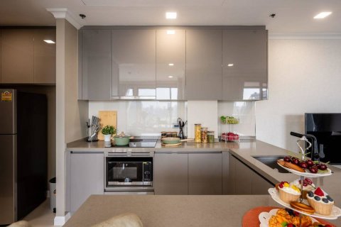 Penthouse in Bangkok, Thailand 3 bedrooms № 180576 - photo 5