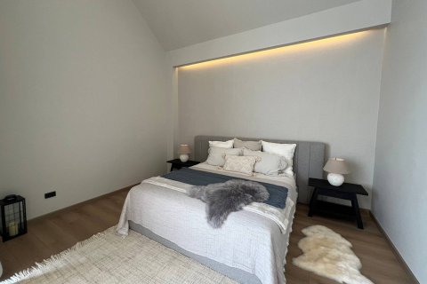 House in Bangkok, Thailand 4 bedrooms № 180582 - photo 11