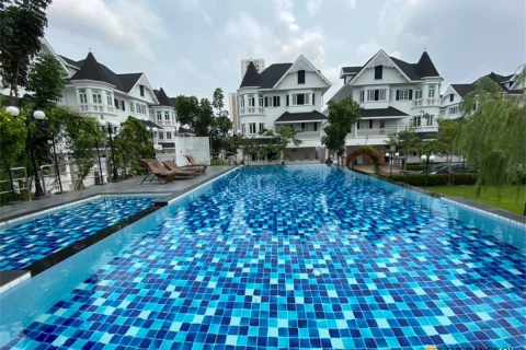 House in Bangkok, Thailand 4 bedrooms № 189443