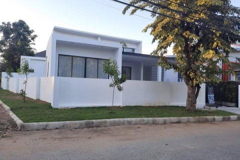 Дом в Чиангмае, Таиланд с 3 спальнями № 154462 - фото 1