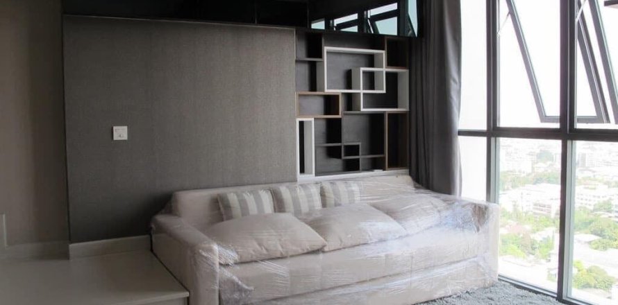 Дуплекс в Пхракханонге, Бангкок, Таиланд с 2 спальнями  № 154459