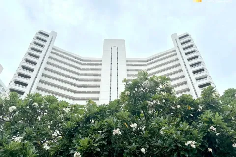 Condominio de 3 dormitorios en Jomtien Beach, Pattaya, Tailandia № 211291 - foto 2