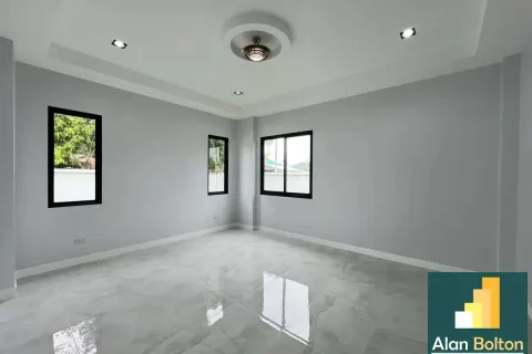 Casa de 3 dormitorios en Pattaya, Tailandia № 211294 - foto 6
