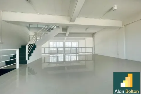 Local comercial 500 m2 en Pattaya, Tailandia № 211292 - foto 4
