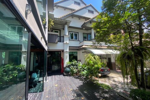 Maison à Bangkok, Thaïlande 5 chambres № 143039 - photo 1