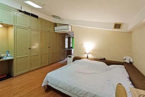 Condo in Bangkok, Thailand, 4 bedrooms  № 143043 - photo 11