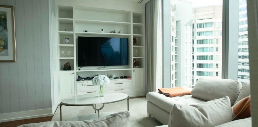 Кондоминиум с 3 спальнями в Сатхоне, Бангкок, Таиланд № 143042