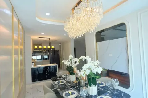 Casa de 5 dormitorios en Jomtien Beach, Pattaya, Tailandia № 210691 - foto 10