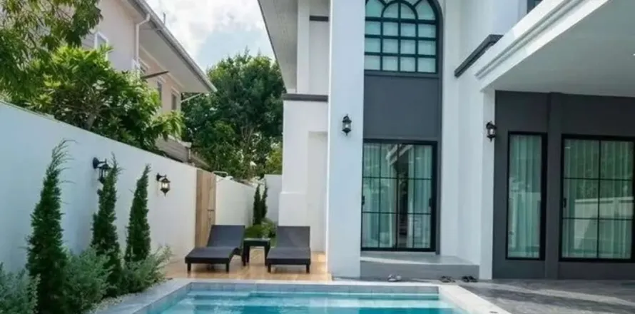 Casa de 5 dormitorios en Jomtien Beach, Pattaya, Tailandia № 210691