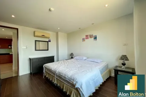 Condominio de 2 dormitorios en Jomtien Beach, Pattaya, Tailandia № 210686 - foto 13