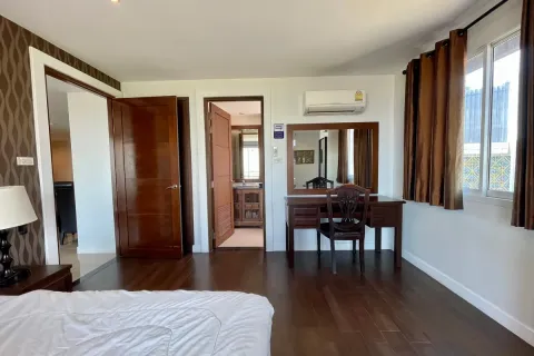 Condominio de 2 dormitorios en Jomtien Beach, Pattaya, Tailandia № 210686 - foto 22